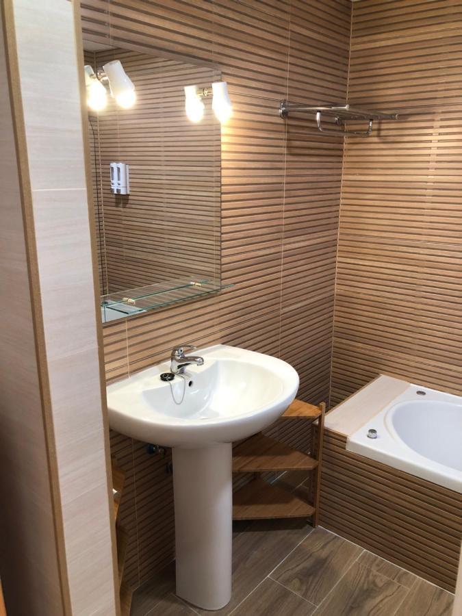 Faro12 Playa & Piscina & Parking Privado Apartment เบนัลมาเดนา ภายนอก รูปภาพ