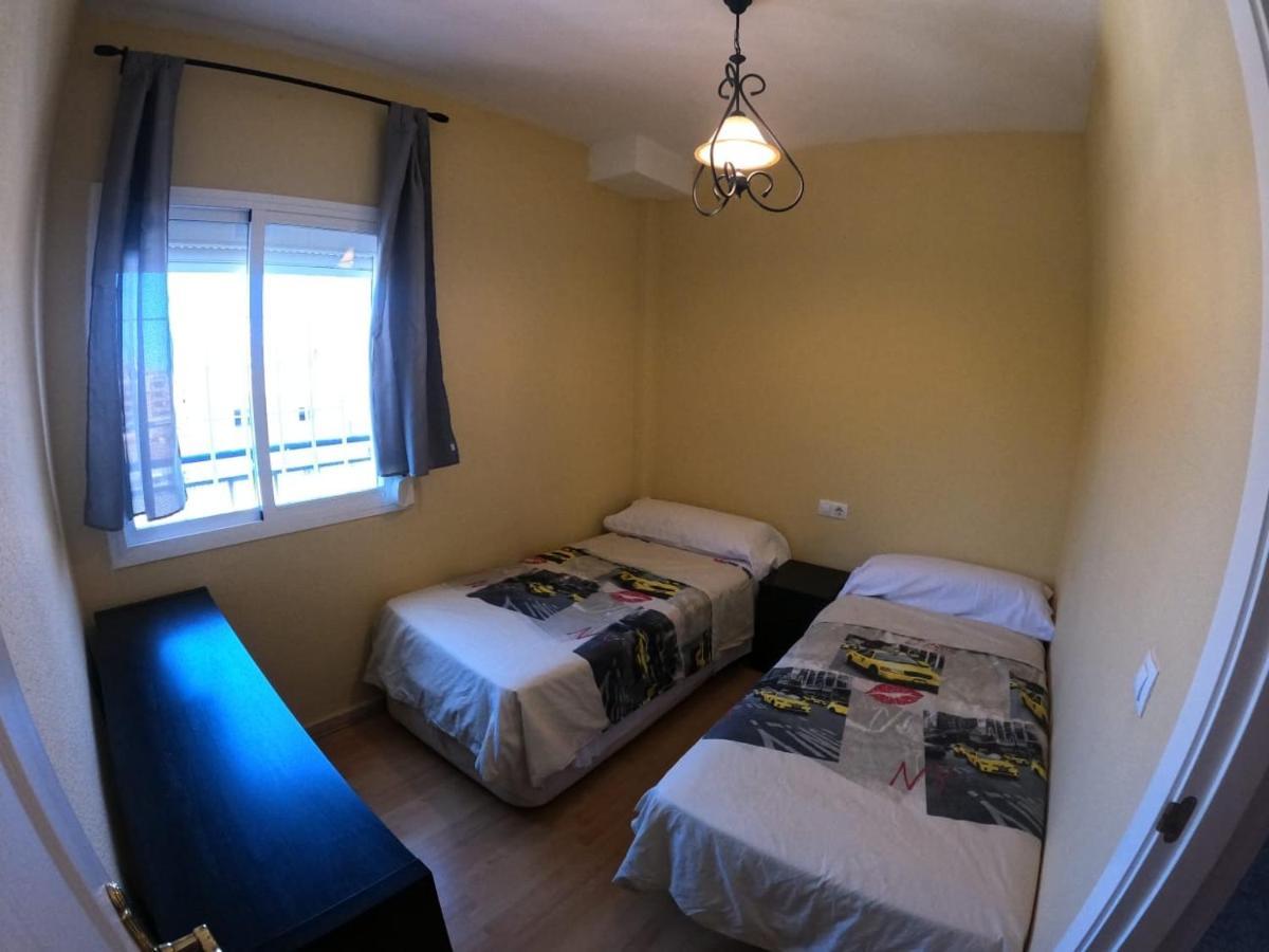 Faro12 Playa & Piscina & Parking Privado Apartment เบนัลมาเดนา ภายนอก รูปภาพ